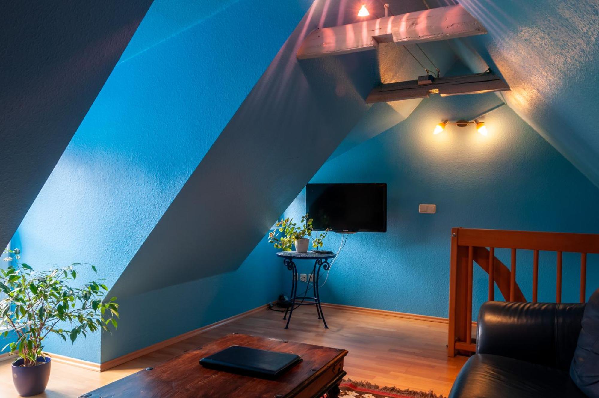 Fachwerkhotel - Ferienhaeuser Vorhof Zur Hoelle Quedlinburg Eksteriør billede