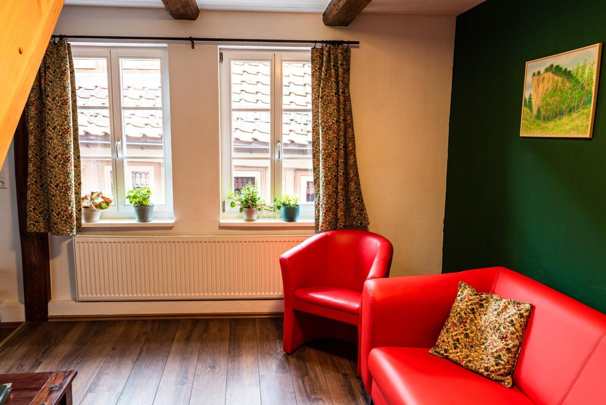 Fachwerkhotel - Ferienhaeuser Vorhof Zur Hoelle Quedlinburg Eksteriør billede