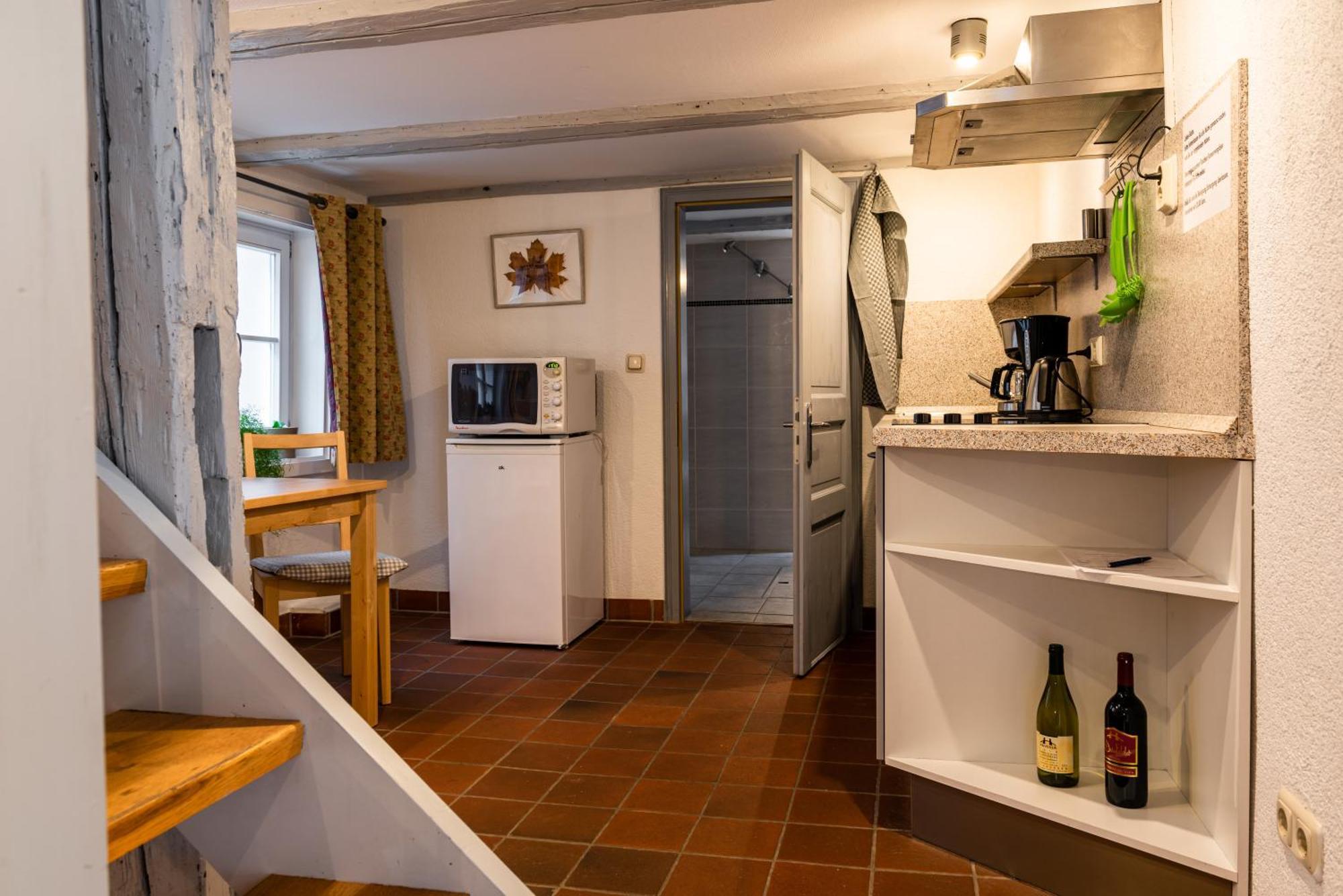 Fachwerkhotel - Ferienhaeuser Vorhof Zur Hoelle Quedlinburg Eksteriør billede